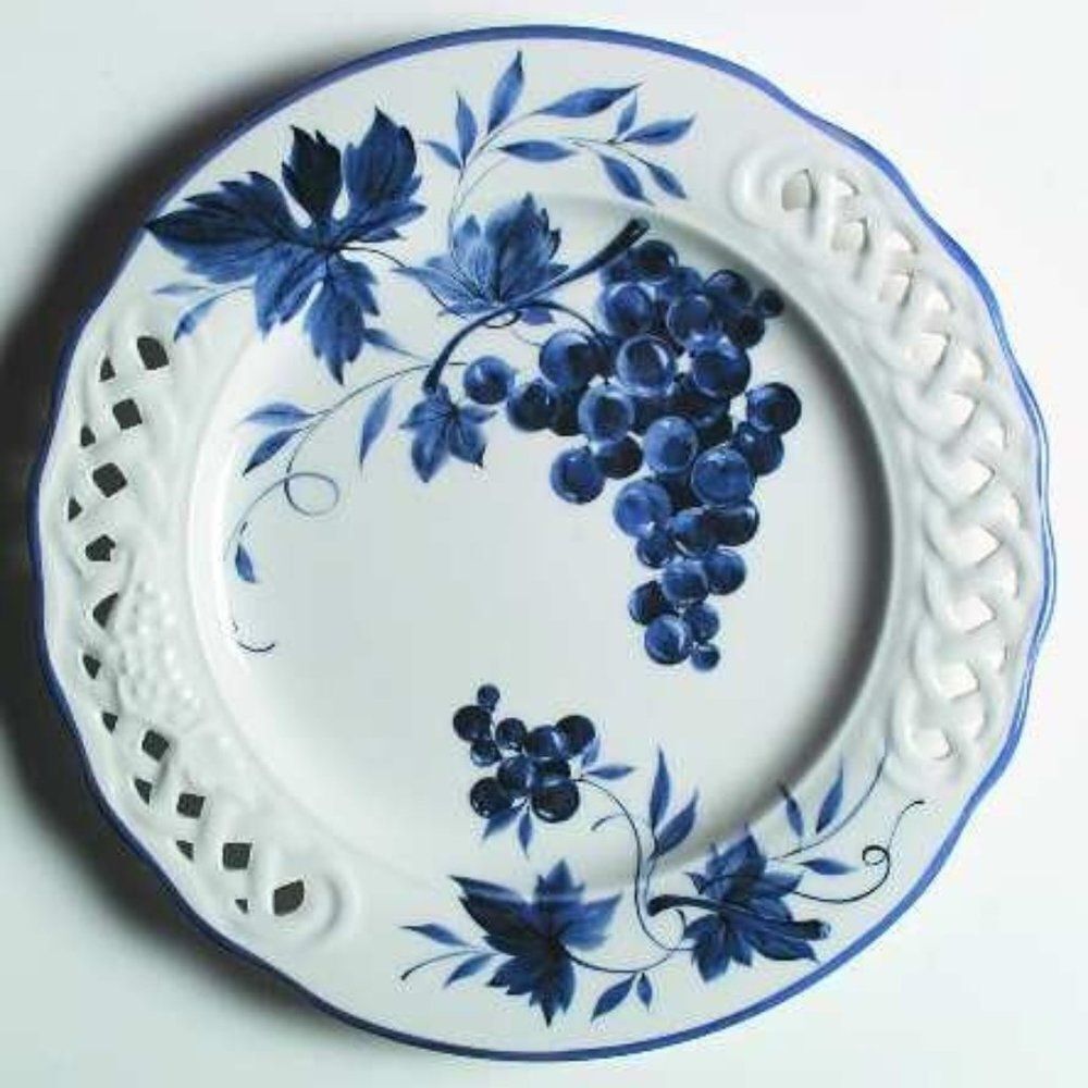 Brunelli Italy Blue Grapes Hand Painted 8” Decorative Plate Vintage Porcelain